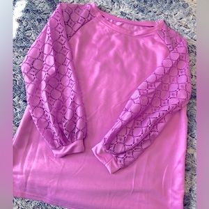 Lace sleeved top
